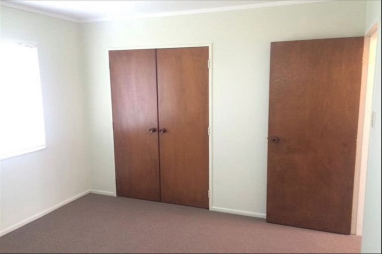 Photo of property in 2/10 Tuapapa Street, Johnsonville, Wellington, 6037