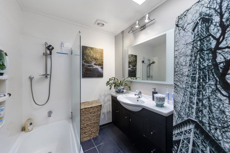 Photo of property in 99a Rockfield Road, Penrose, Auckland, 1061
