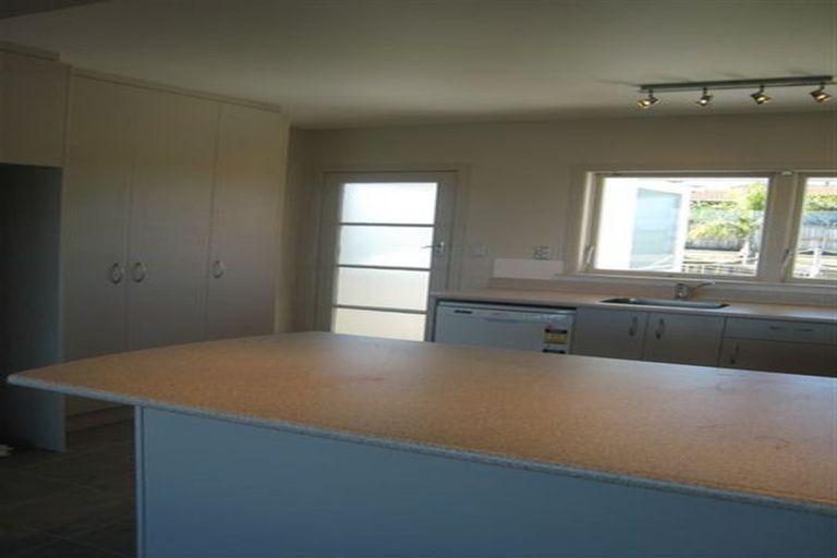 Photo of property in 2/84 Jutland Road, Hauraki, Auckland, 0622