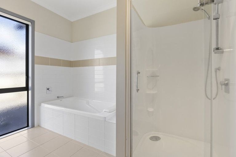 Photo of property in 48 Karamea Street, Whalers Gate, New Plymouth, 4310