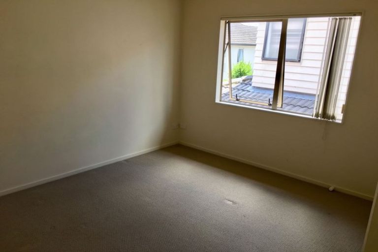 Photo of property in 1 Kestev Drive, Flat Bush, Auckland, 2016