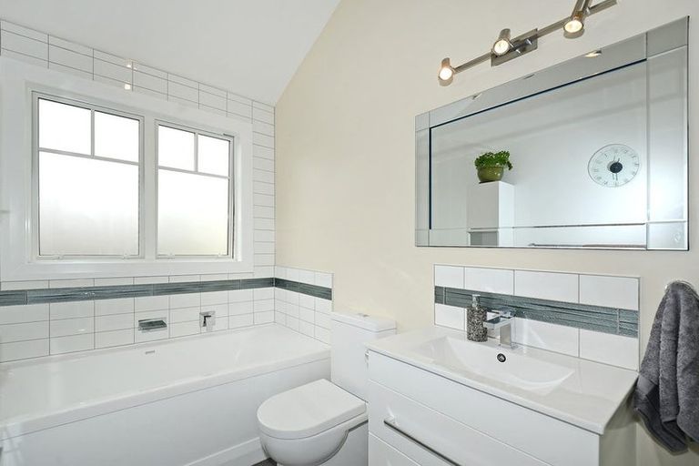 Photo of property in 6 Queen Street, Petone, Lower Hutt, 5012