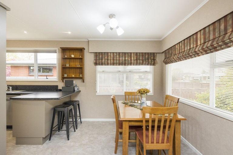 Photo of property in 10 Kennedy Avenue, Feilding, 4702
