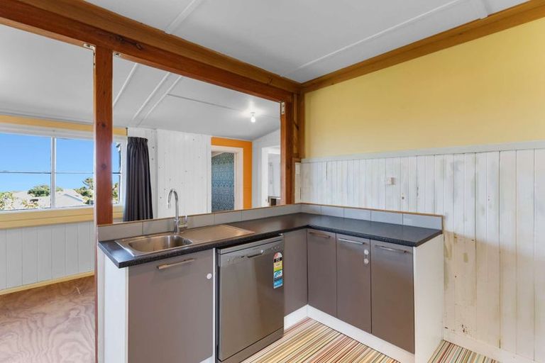 Photo of property in 157 Cornfoot Street, Castlecliff, Whanganui, 4501