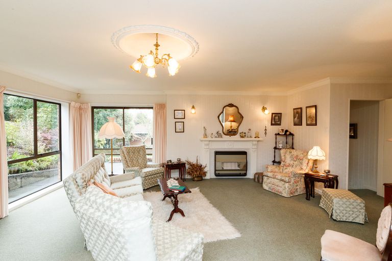 Photo of property in 62-64 Karina Terrace, Roslyn, Palmerston North, 4414