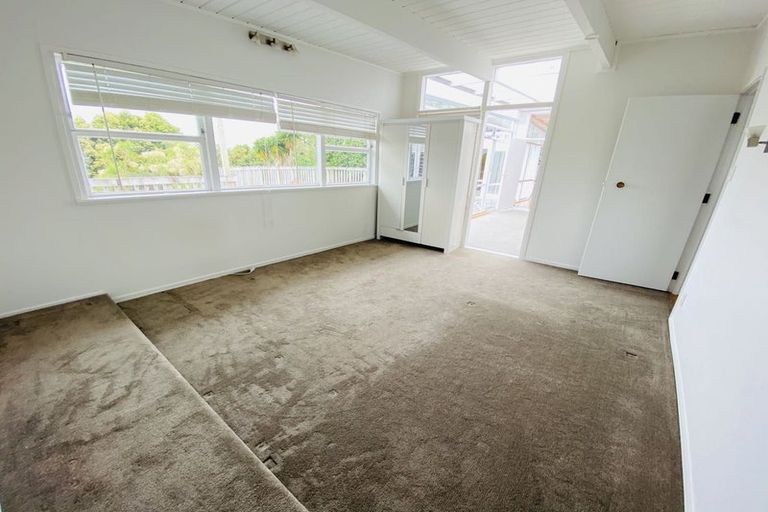 Photo of property in 156 Bleakhouse Road, Mellons Bay, Auckland, 2014