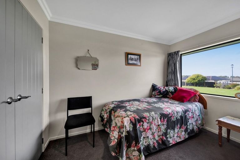 Photo of property in 11 Biron Place, Stratford, 4332