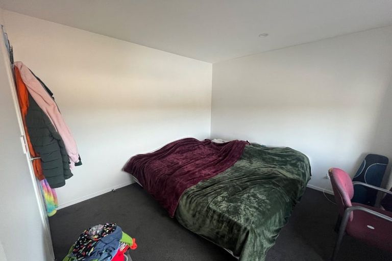 Photo of property in 12/1 Fruitvale Road, New Lynn, Auckland, 0600