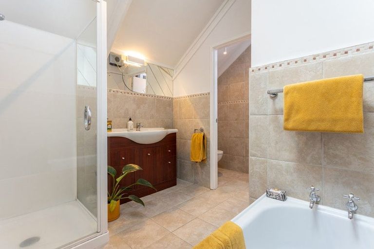 Photo of property in 1/7a Seaside Avenue, Waterview, Auckland, 1026