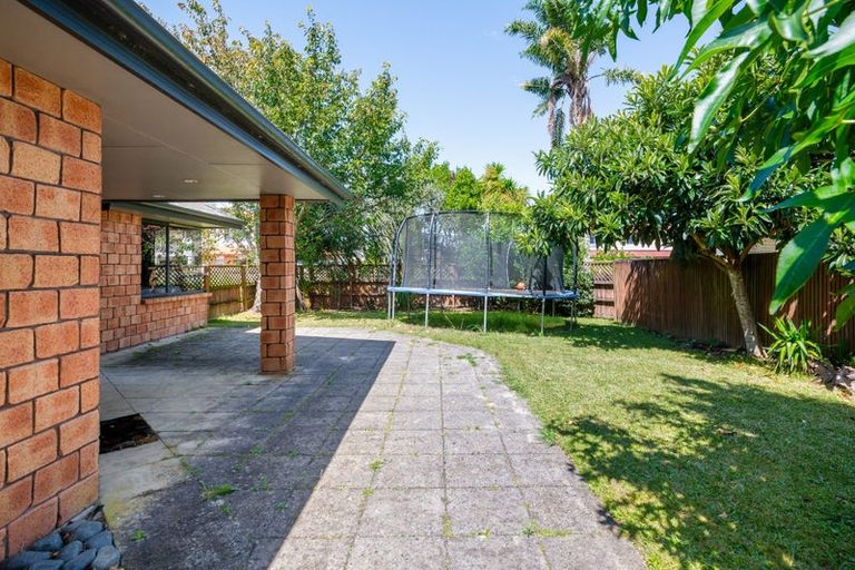 Photo of property in 24 Nielsen Gardens, Rototuna, Hamilton, 3210