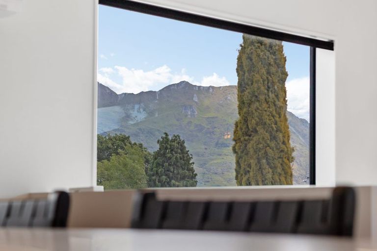 Photo of property in 38 Hunter Crescent, Wanaka, 9305