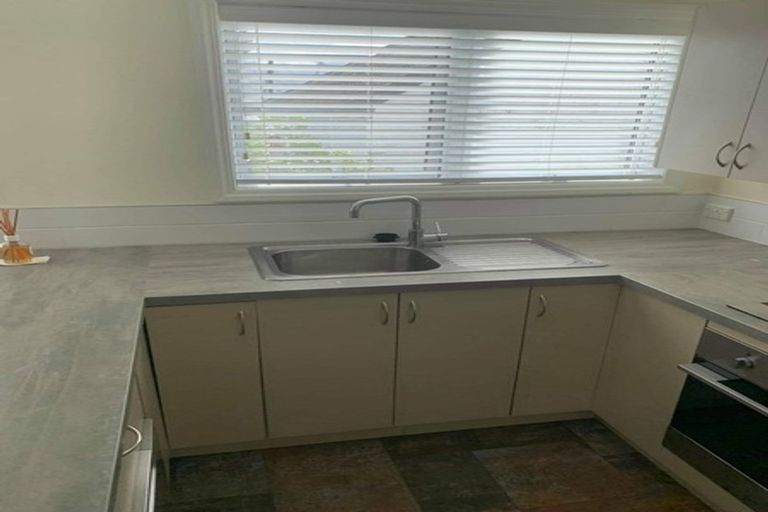 Photo of property in 11/72 Kitchener Road, Milford, Auckland, 0620