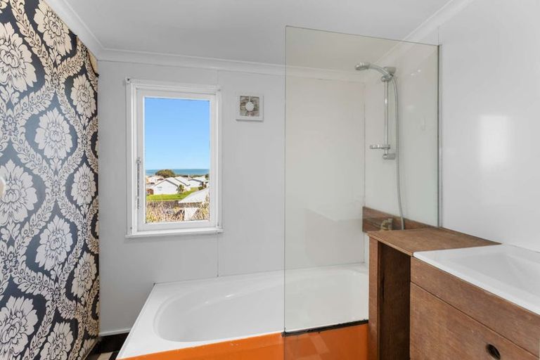 Photo of property in 157 Cornfoot Street, Castlecliff, Whanganui, 4501