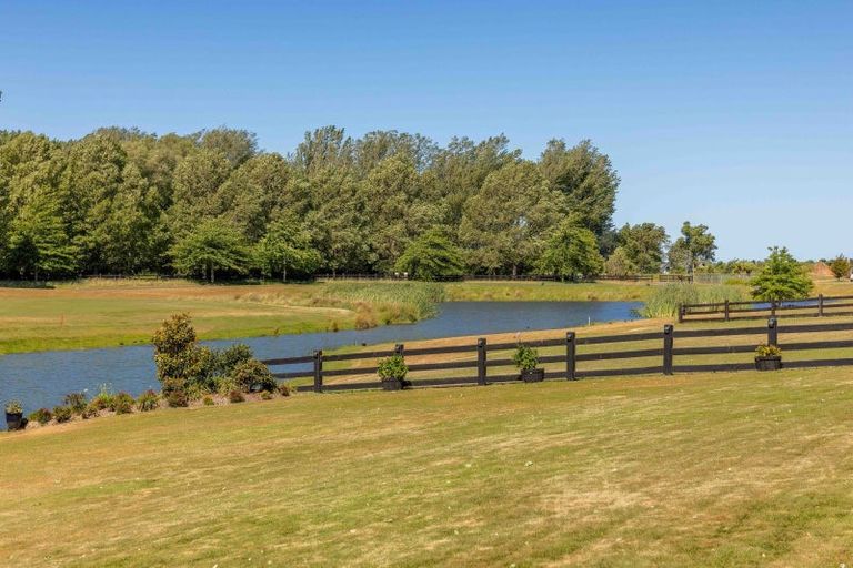 Photo of property in 10 Burntwood Lane, Pegasus, 7612