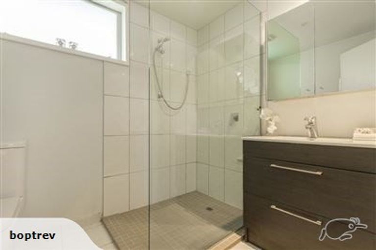 Photo of property in 50 Shakespear Road, Army Bay, Whangaparaoa, 0930