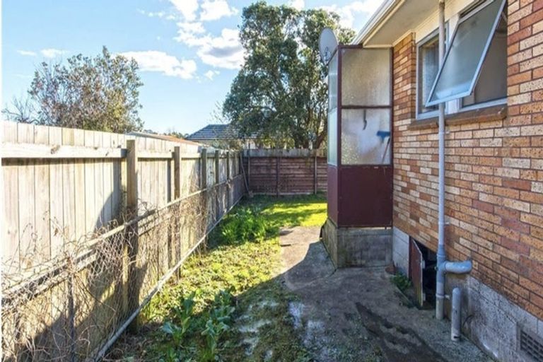 Photo of property in 3/152 Lincoln Road, Henderson, Auckland, 0610