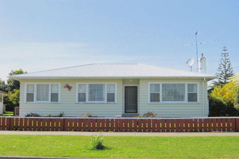 Photo of property in 6 Clarence Street, Te Hapara, Gisborne, 4010