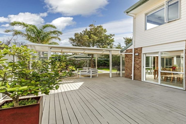 Photo of property in 26 Bundoran Way, Pinehill, Auckland, 0632