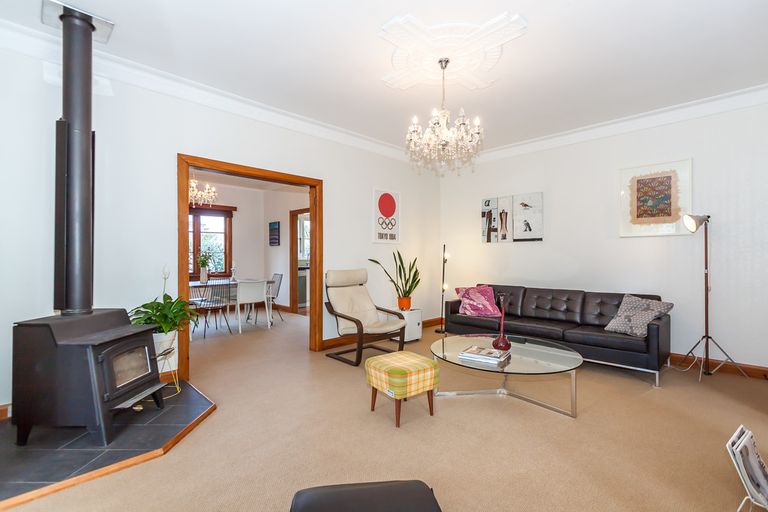 Photo of property in 72 Heretaunga Street, Palmerston North, 4414