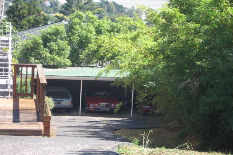 Photo of property in 1/11 Arcadia Crescent, Bayview, Auckland, 0629