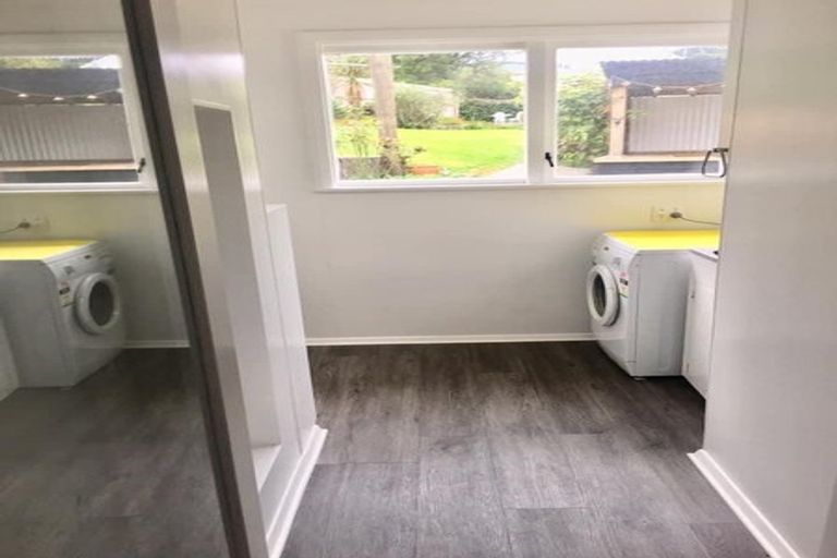 Photo of property in 34 Ranui Terrace, Tawa, Wellington, 5028