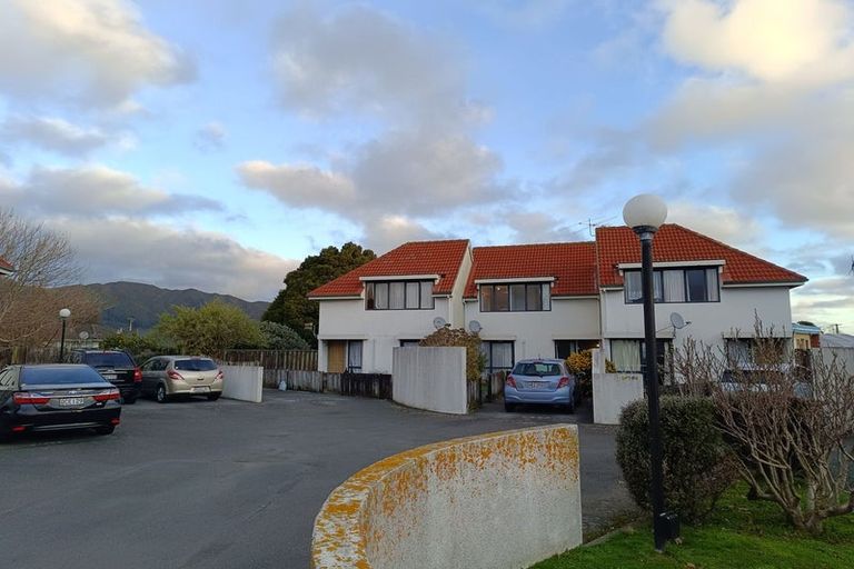 Photo of property in 3/990 High Street, Avalon, Lower Hutt, 5011
