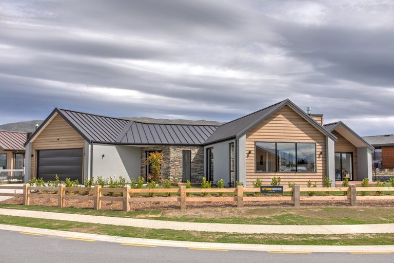 Photo of property in 14 Campbell Road, Wanaka, 9305