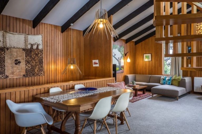 Photo of property in 9 Hona Street, Waikanae Beach, Waikanae, 5036