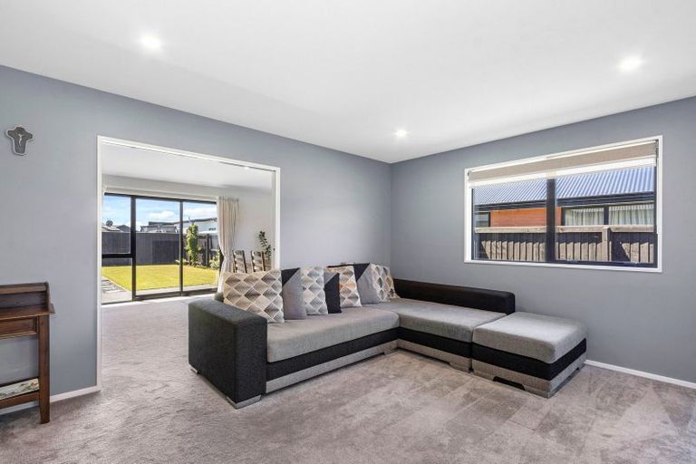 Photo of property in 11 Muirhill Street, Halswell, Christchurch, 8025