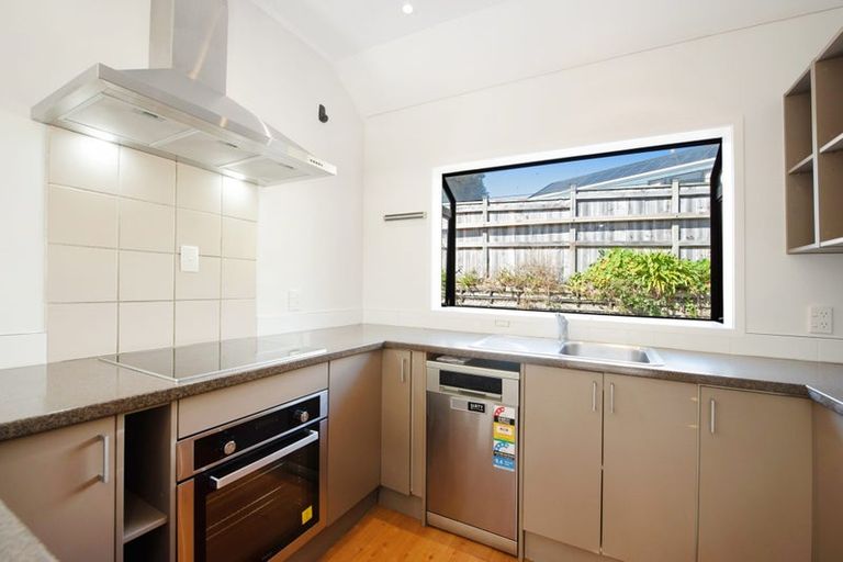 Photo of property in 12 Cambrian Street, Churton Park, Wellington, 6037