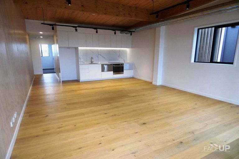 Photo of property in 9/165 Hobsonville Point Road, Hobsonville, Auckland, 0616