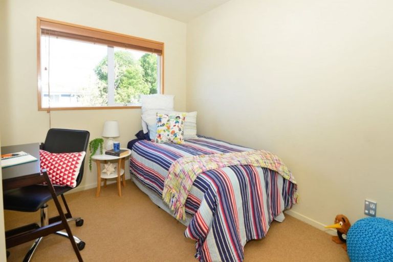 Photo of property in 1 Hurdlow Place, Manly, Whangaparaoa, 0930