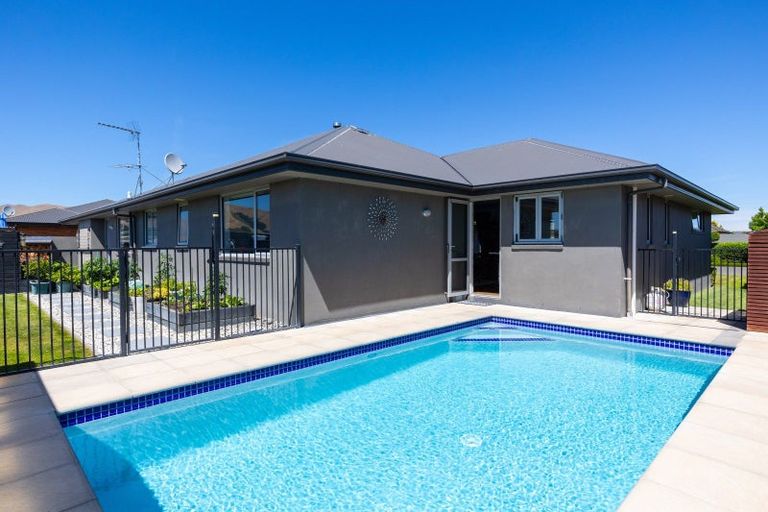 Photo of property in 12 Puketea Place, Redwoodtown, Blenheim, 7201