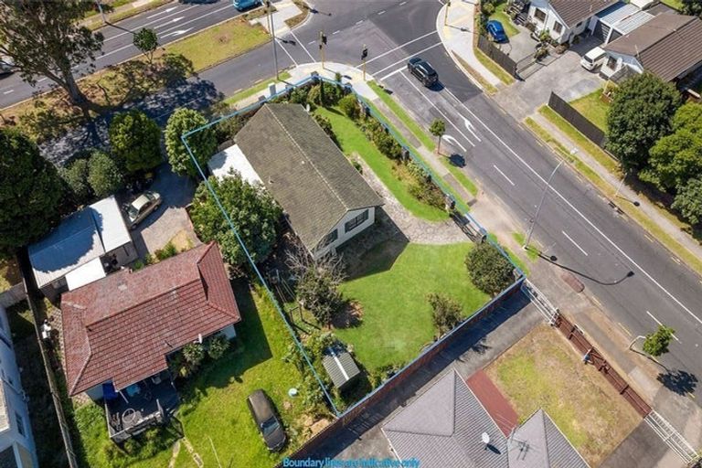 Photo of property in 391 Roscommon Road, Clendon Park, Auckland, 2103