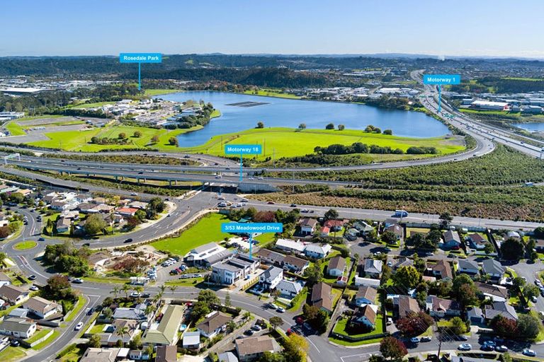 Photo of property in 53 Meadowood Drive, Unsworth Heights, Auckland, 0632