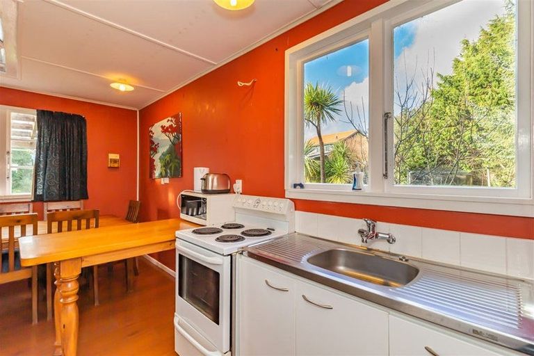 Photo of property in 619 Waitarere Beach Road, Waitarere Beach, Levin, 5510