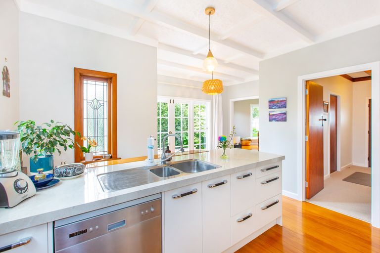 Photo of property in 9 Alfred Street, Fairfield, Hamilton, 3214