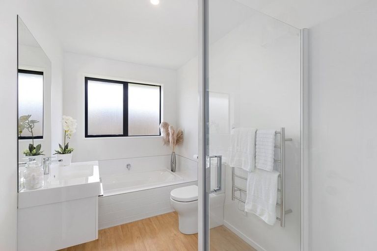 Photo of property in 2 Broadway Parade, Rolleston, 7615