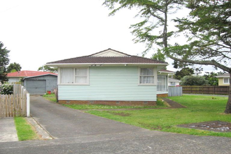 Photo of property in 68 Wallace Road, Mangere Bridge, Auckland, 2022