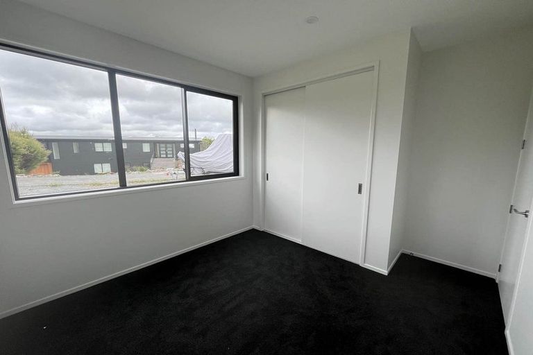 Photo of property in 250 Hillcrest Road, Wainui, 0931