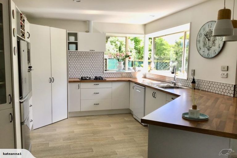 Photo of property in 1 Manahi Place, Woodend, 7610