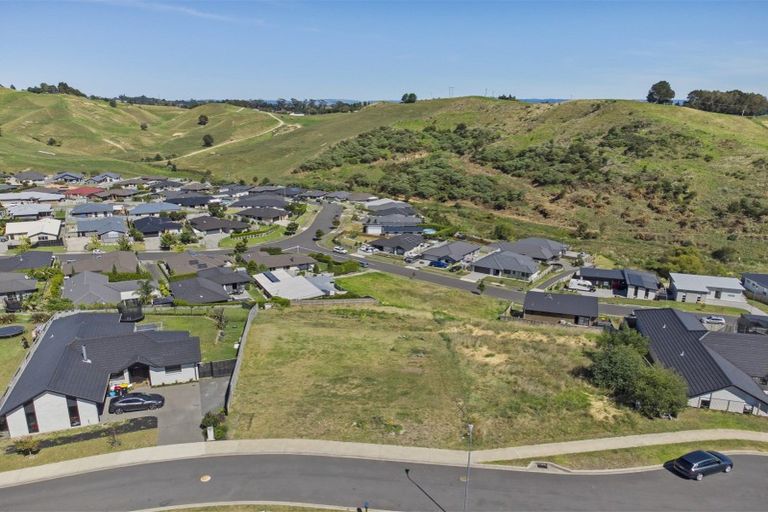 Photo of property in 27 Moira Close, Welcome Bay, Tauranga, 3175