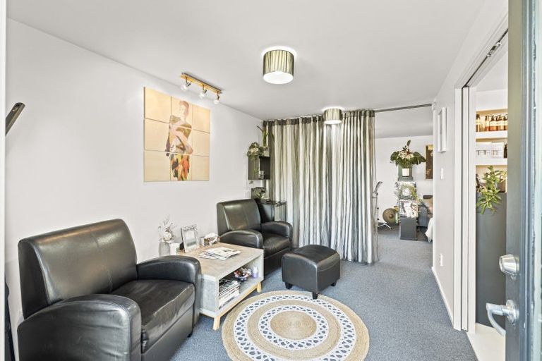 Photo of property in 106 Mount View Road, Bastia Hill, Whanganui, 4500