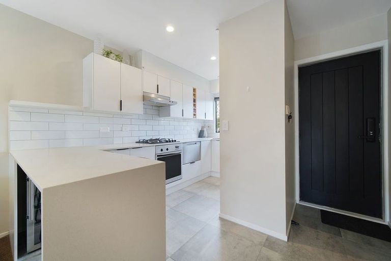 Photo of property in 14 Puma Drive, Golflands, Auckland, 2013