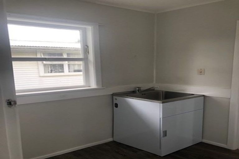 Photo of property in 33 Friedlanders Road, Manurewa, Auckland, 2102