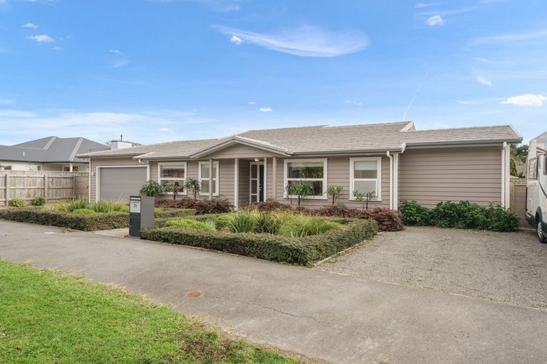 Photo of property in 71 Waipunahau Road, Waikanae, 5036