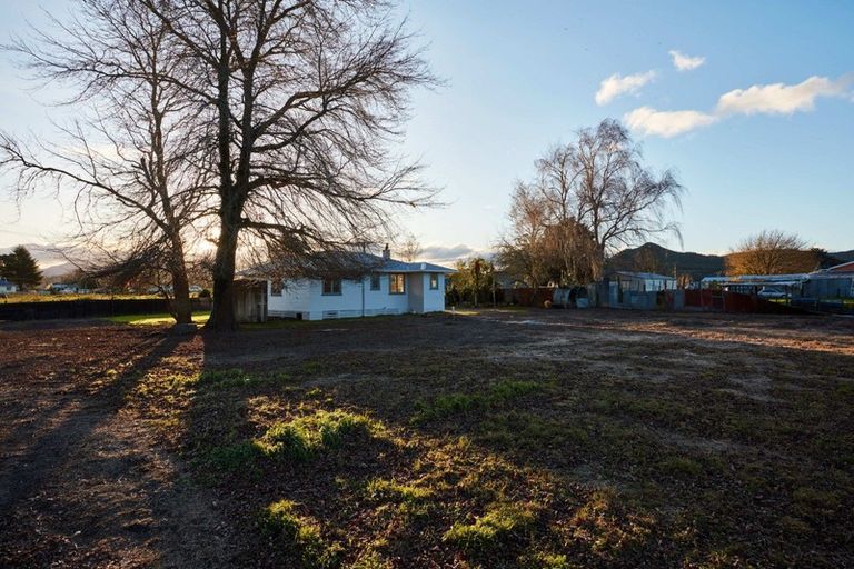 Photo of property in 12 Hetata Street, Whatatutu, Te Karaka, 4094