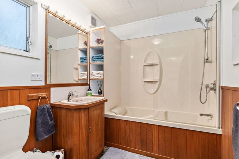 Photo of property in 53 Allington Road, Massey, Auckland, 0614