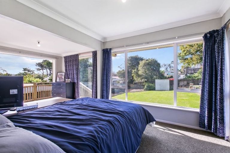 Photo of property in 10 Wharf Road, Te Atatu Peninsula, Auckland, 0610