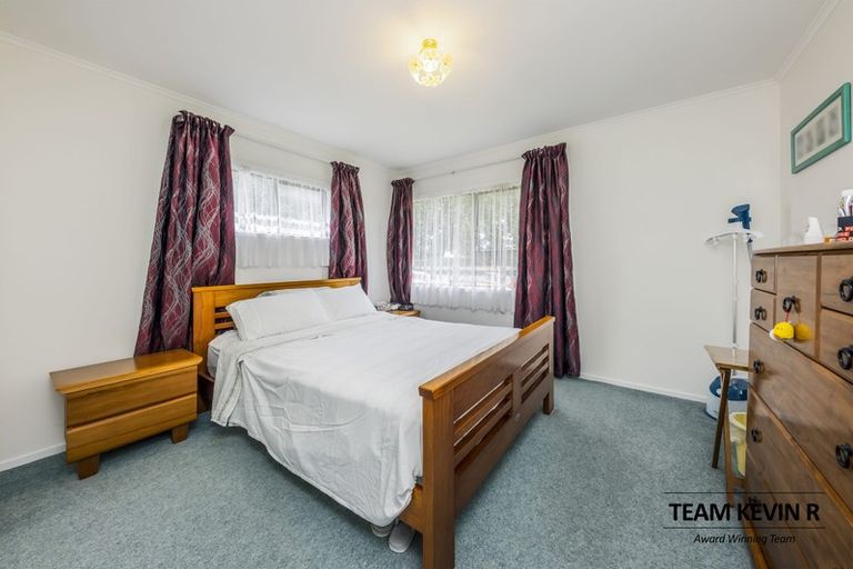 Photo of property in 2 Redcrest Avenue, Red Hill, Papakura, 2110